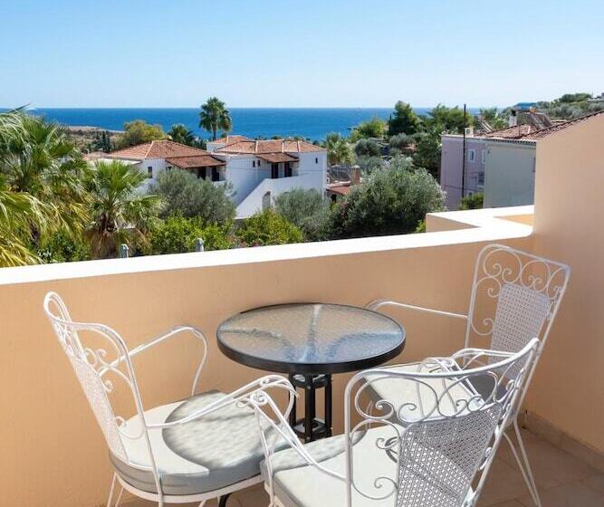 Vanas Apartments