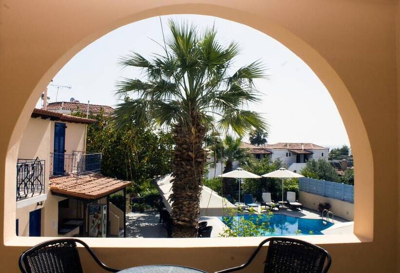 Vanas Apartments