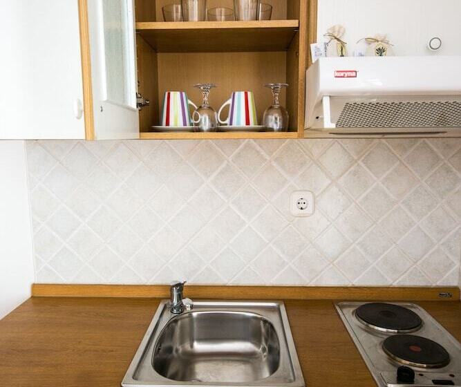 هتل Apartments And Rooms Degra