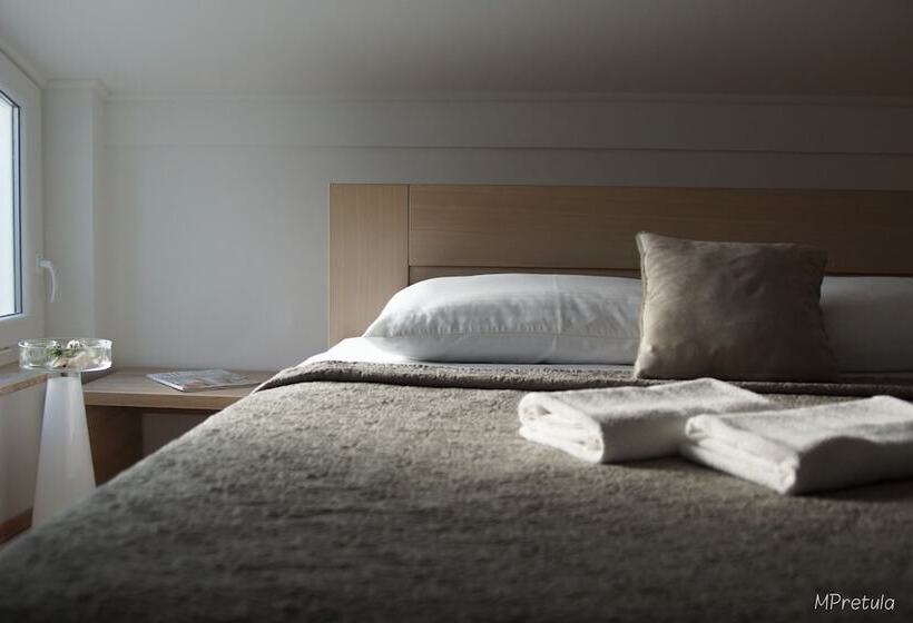 هتل Apartments And Rooms Degra