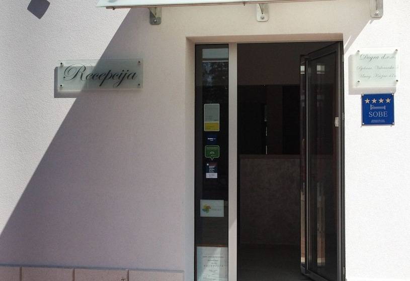 هتل Apartments And Rooms Degra