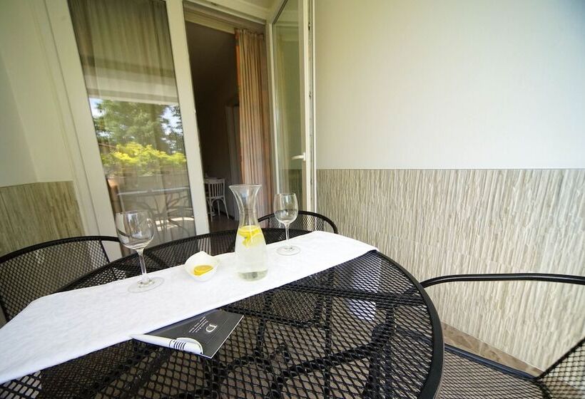 هتل Apartments And Rooms Degra