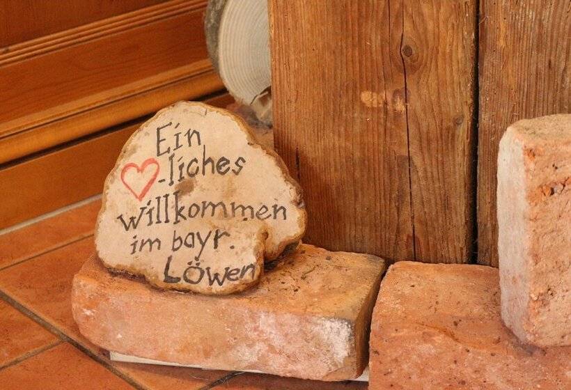 هتل Bayrischer Löwe