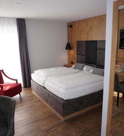 בית מלון כפרי Grüner Baum