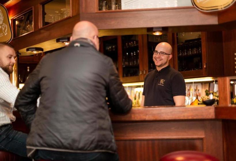 فندق Königshof Bed And Breakfast