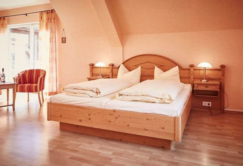 هتل Metzgereigasthof Rebstock