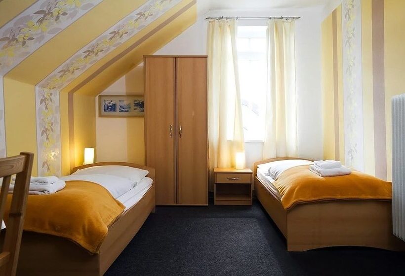 Hotel Neun 3/4