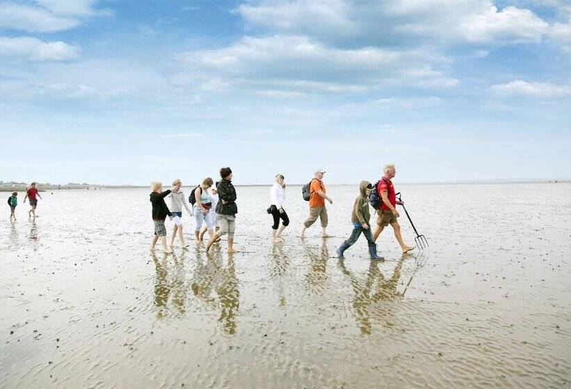 هتل Nordseeküste By Center Parcs