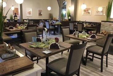 هتل & Restaurant Hessischer Hof