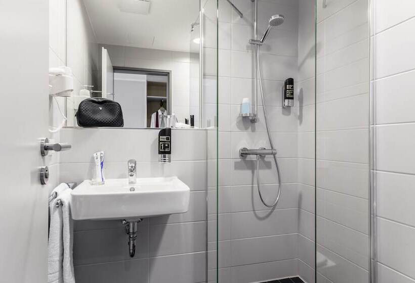 مُتل Serways Hotel Remscheid