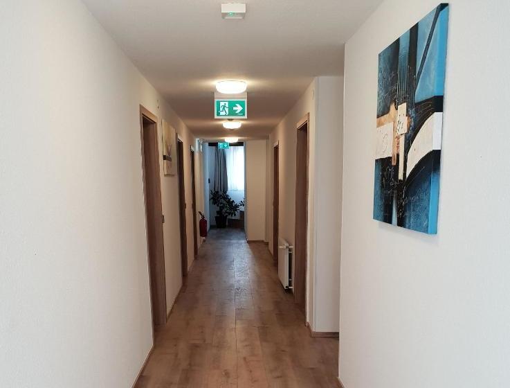 پانسیون Zum Ziel Hotel & Restaurant Grenzach Wyhlen Bei Basel