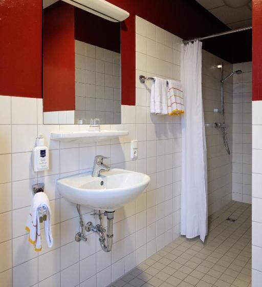 اقامتگاه St. Bonifatiuskloster   Geistliches Zentrum