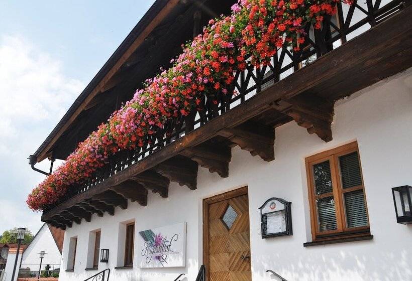 هتل Augustlhof Restaurant &