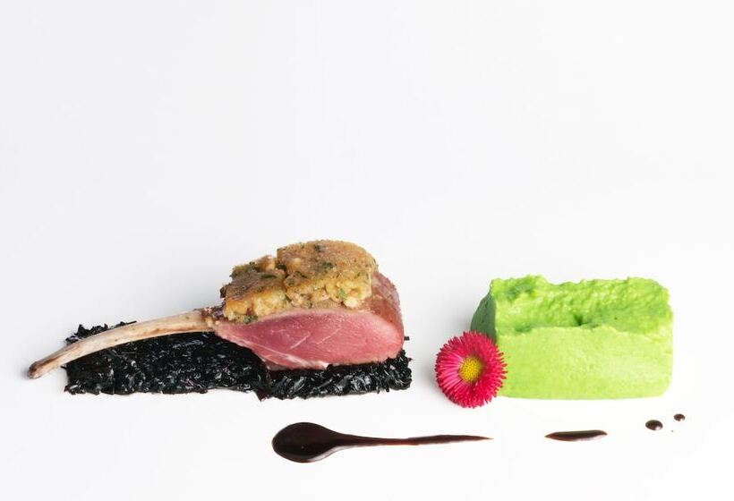 هتل Augustlhof Restaurant &