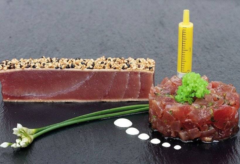 هتل Augustlhof Restaurant &
