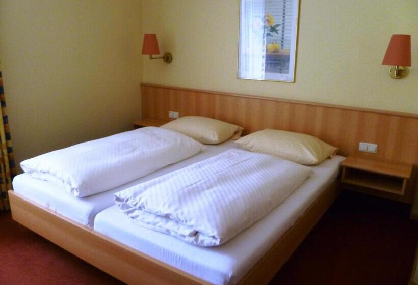 Отель Gasthaus Zum Specht