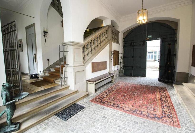 ホテル Palais Schrottenberg