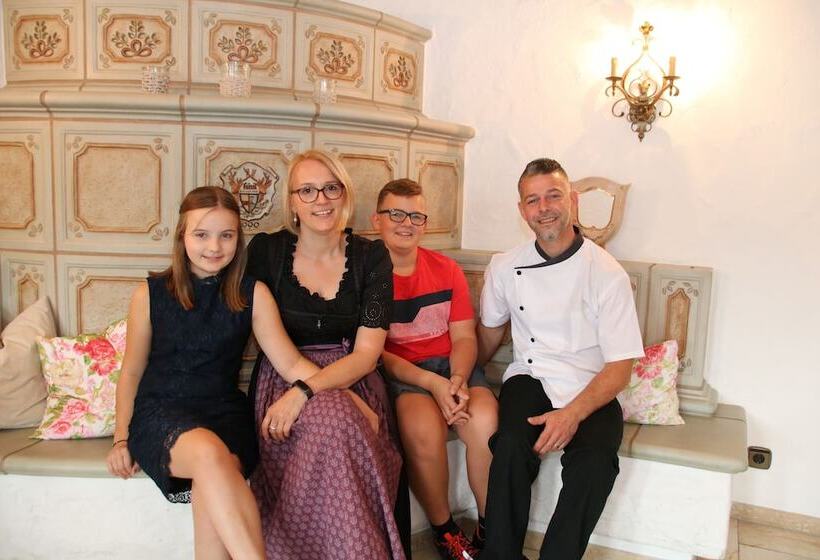 هتل Restaurant Hirsch