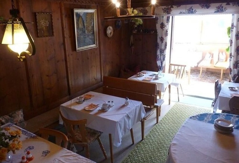 پانسیون Gästehaus Hofer