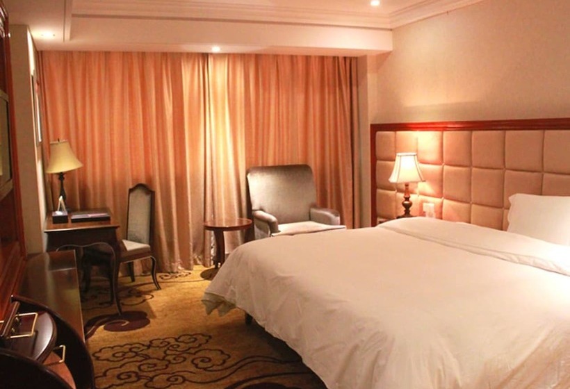 هتل Dongguan Century Palace