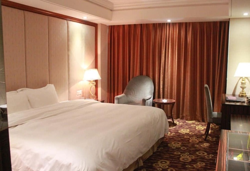 هتل Dongguan Century Palace