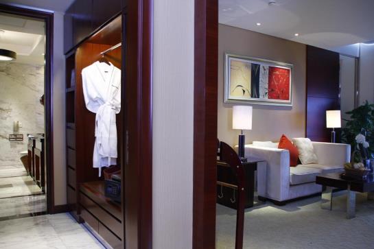 هتل Grand Oriental