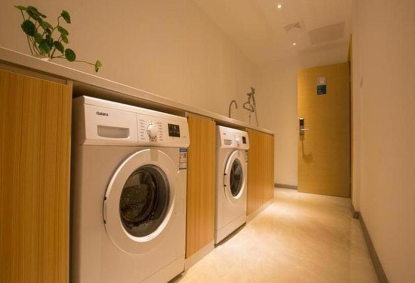 Отель City Comfort Inn Deyang Shifang Yonghu Park