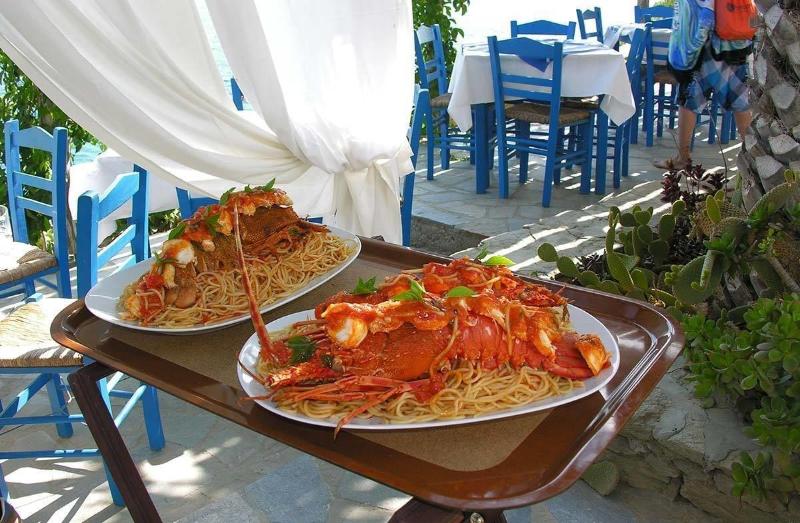 فندق Filoxenia By Grispos Villas