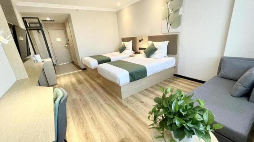 هتل Green Tree Inn Xinjiang Uygur Autonomous Region Korla Bazhou Bus Terminal Beishan Road Express