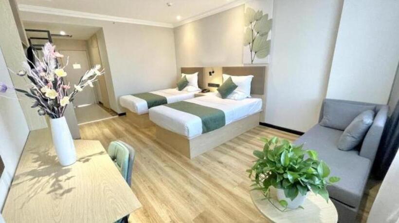 هتل Green Tree Inn Xinjiang Uygur Autonomous Region Korla Bazhou Bus Terminal Beishan Road Express