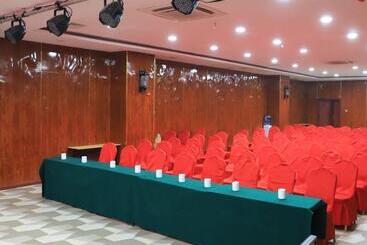 هتل Greentree Inn Weifang An Qiu Bus Station Heping East Road