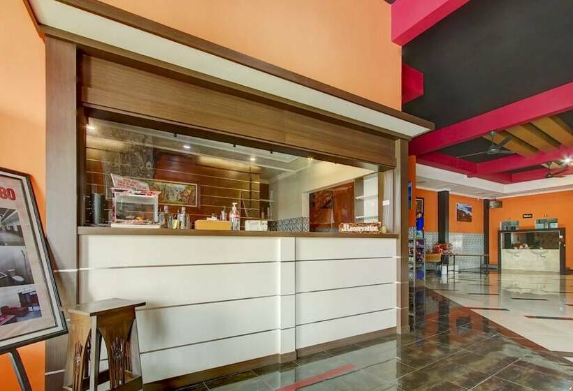 هتل Super Capital O 90151 Guest House 180