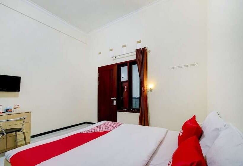 هتل Super Capital O 90151 Guest House 180