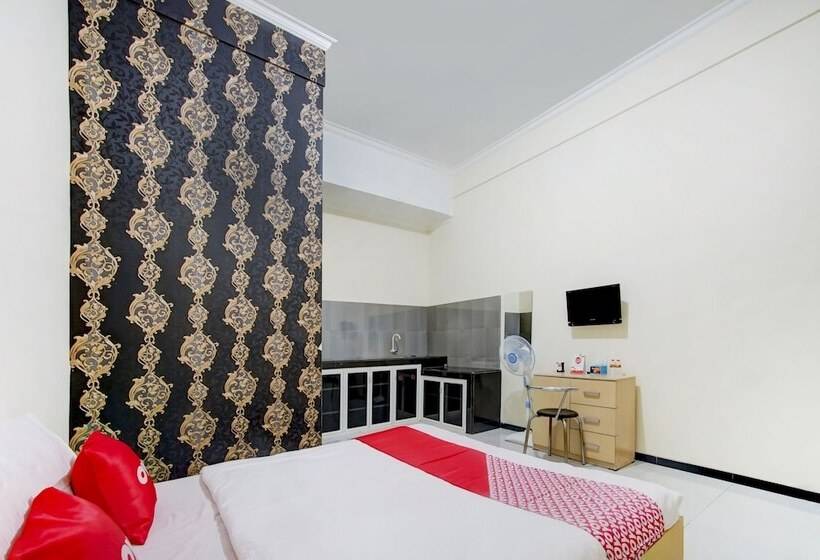 هتل Super Capital O 90151 Guest House 180