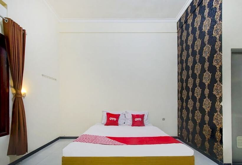 هتل Super Capital O 90151 Guest House 180
