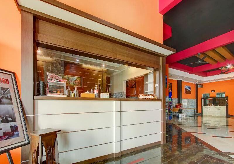 هتل Super Capital O 90151 Guest House 180