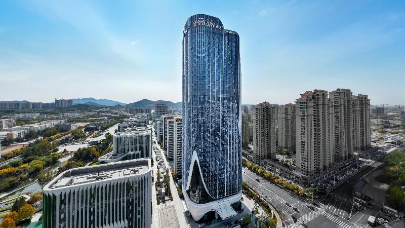 هتل Hualuxe Qingdao Licang