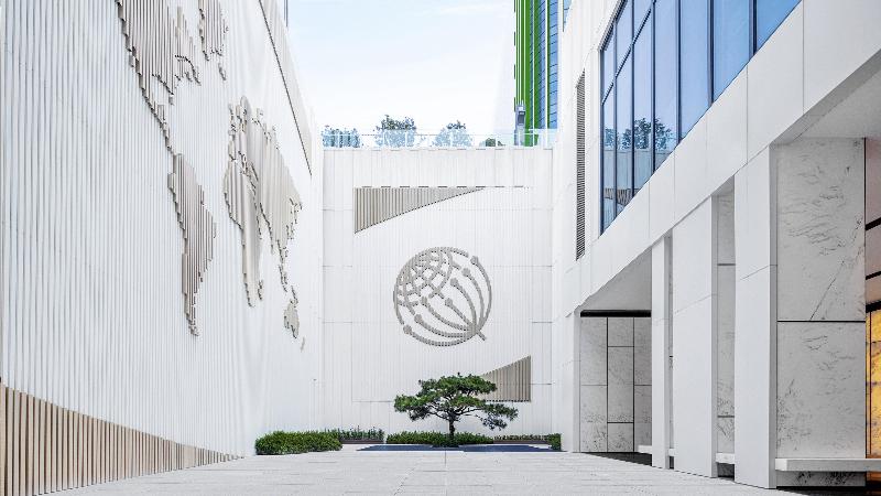 هتل Hualuxe Qingdao Licang