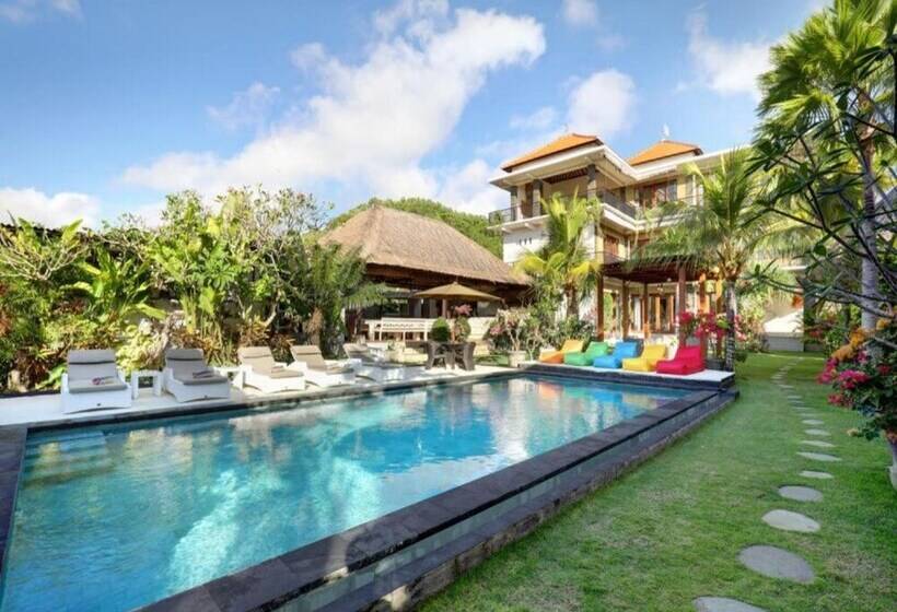 فندق Kandahill Bali