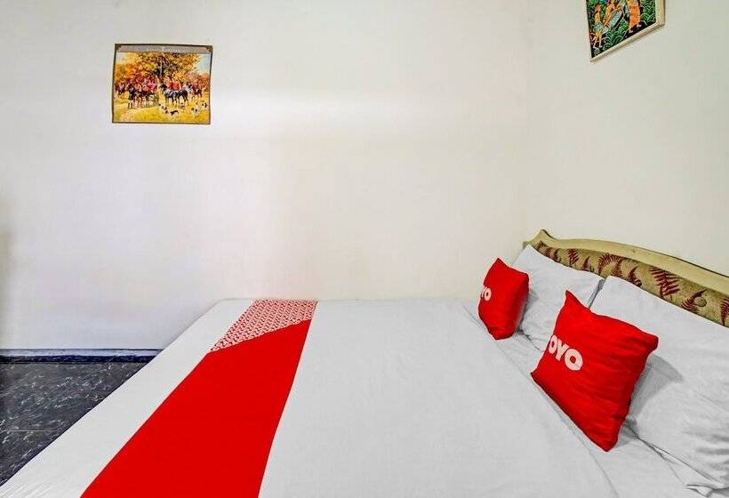 هتل Live Homestay By Oyo Rooms