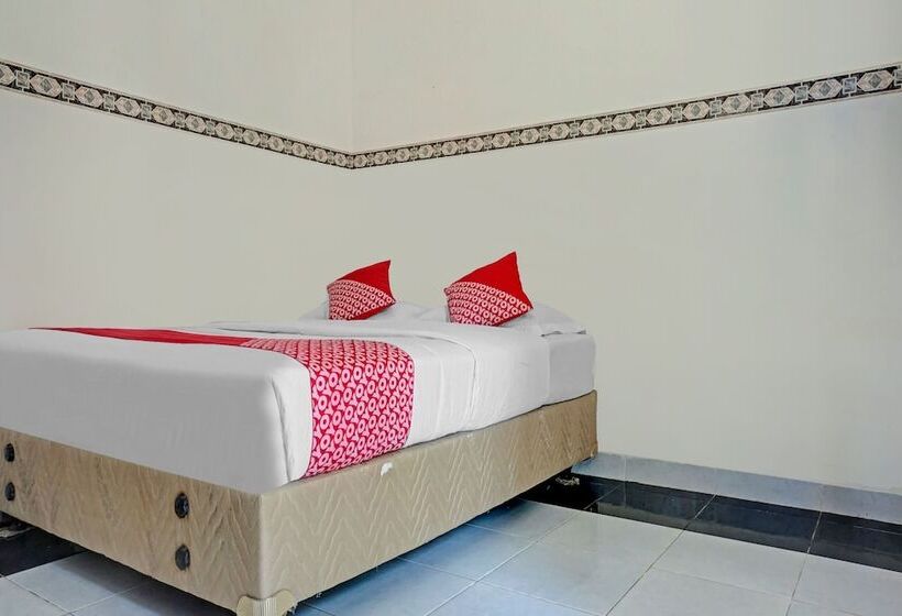 هتل Oyo 90260 Bumi Merpati Residence