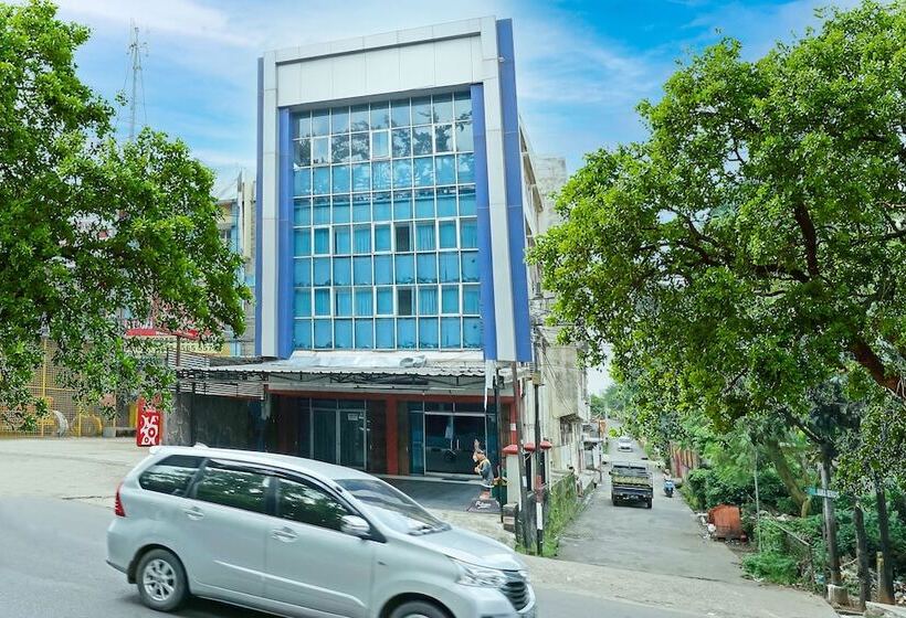 هتل Rd Premium By Oyo Rooms