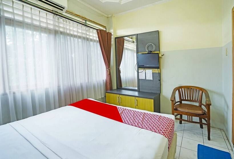 هتل Rd Premium By Oyo Rooms