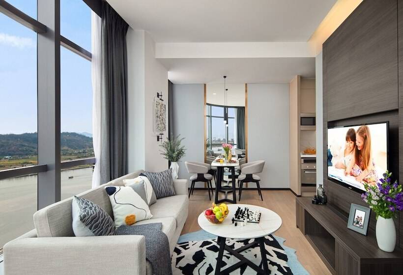 هتل Somerset Southbay Zhuhai