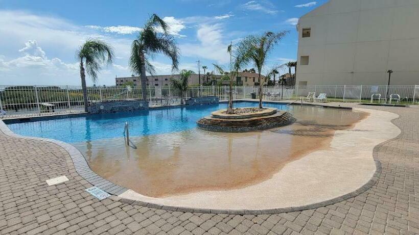 Tortuga Bay Home