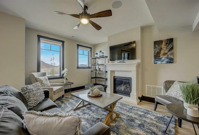 Blackstone At The Canyons By Avantstay Stunning Views 5 Minutes To Park City Mountain Ski Lift
