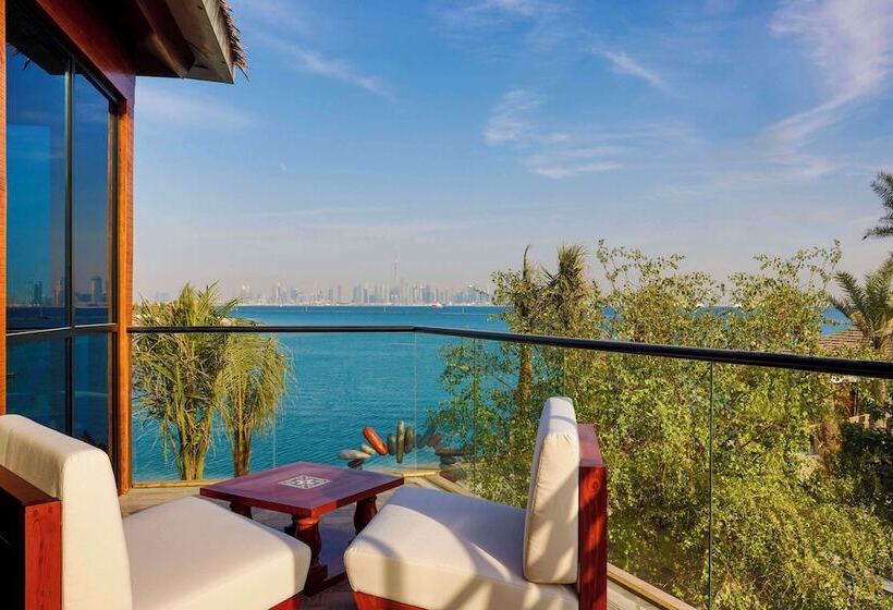 هتل Anantara World Islands Dubai Resort
