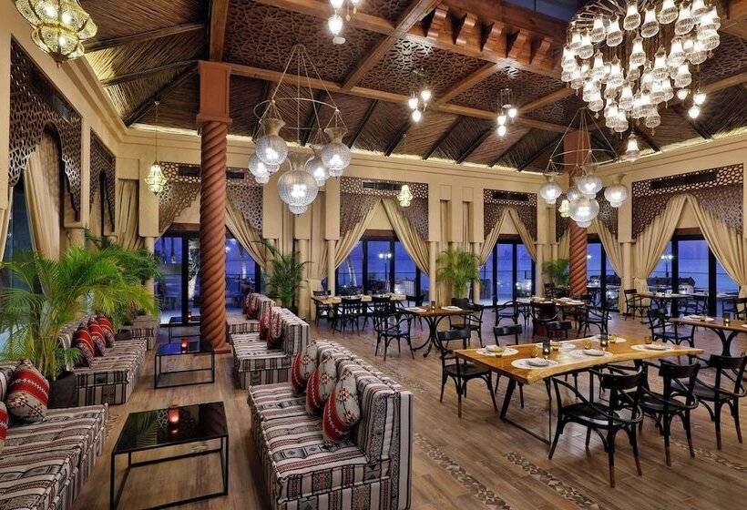 هتل Anantara World Islands Dubai Resort