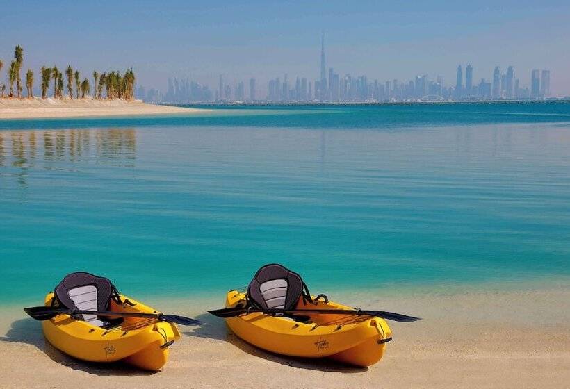 هتل Anantara World Islands Dubai Resort