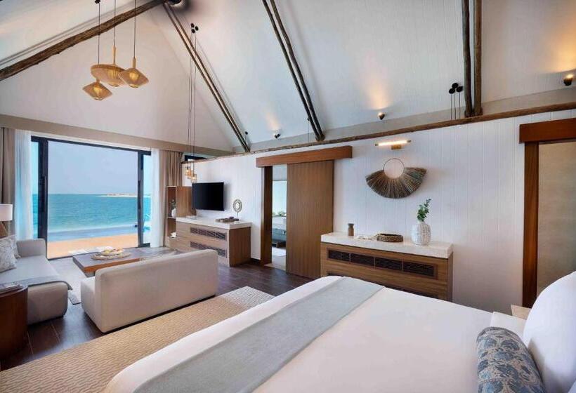 هتل Anantara World Islands Dubai Resort
